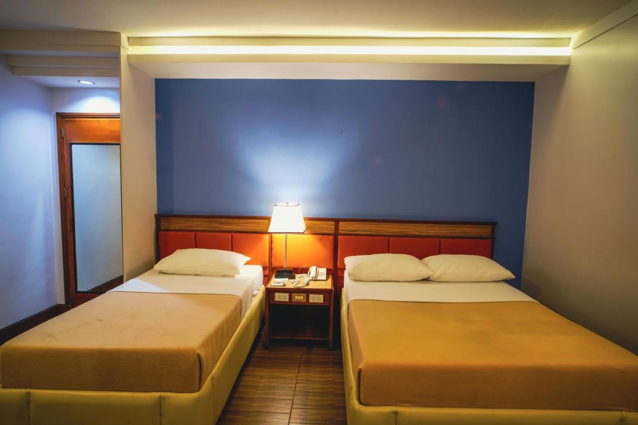 Hotel Valencia Екстериор снимка